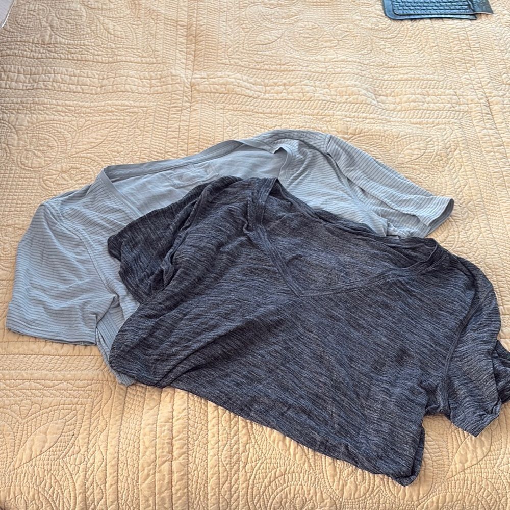 Lululemon bundle of 2 -Gray pin stripes and Black Heather V-Neck T-Shirts size 6